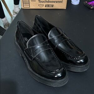 Zara Women's Black Loafers size 39/ 9